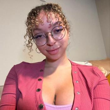 gails spoofed photo banned on kuwait-chat.com gails spoofed photo banned on kuwait-chat.com