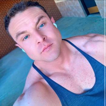 cadet spoofed photo banned on kuwait-chat.com