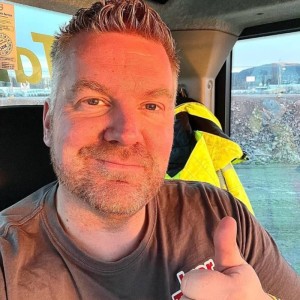 JohnMichael spoofed photo banned on kuwait-chat.com