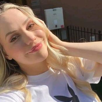 cassypretty spoofed photo banned on kuwait-chat.com