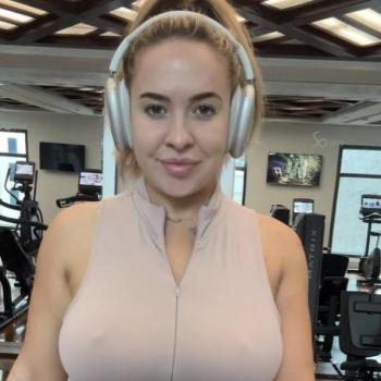 Ellyajaved11 spoofed photo banned on kuwait-chat.com